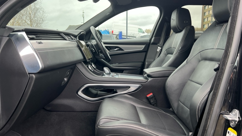 Used Jaguar F-Pace 2022 for sale - 76615128: Photo 3