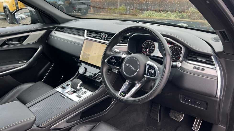 Used Jaguar F-Pace 2022 for sale - 76615128: Photo 32
