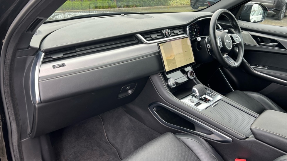 Used Jaguar F-Pace 2022 for sale - 76615128: Photo 33