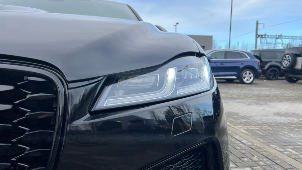 Used Jaguar F-Pace 2022 for sale - 76615128: Photo 39