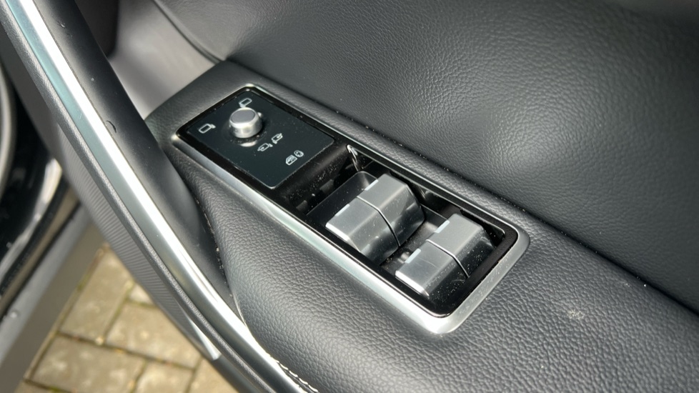 Used Jaguar F-Pace 2022 for sale - 76615128: Photo 42