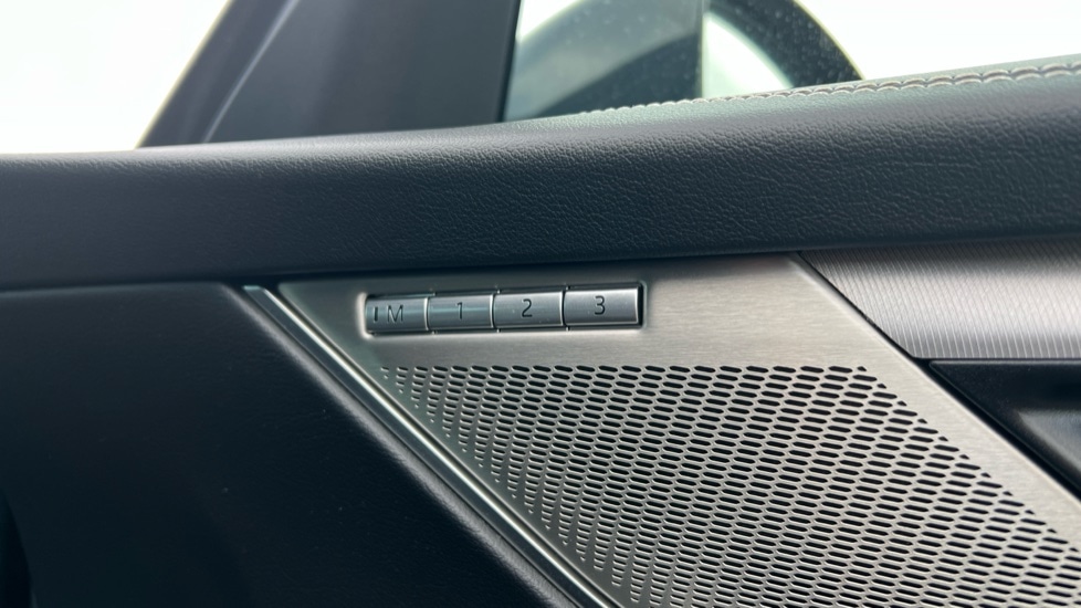 Used Jaguar F-Pace 2022 for sale - 76615128: Photo 43