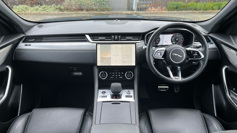 Used Jaguar F-Pace 2022 for sale - 76615128: Photo 9