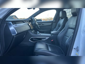 Used Jaguar F-Pace 2022 for sale - 76640233: Photo