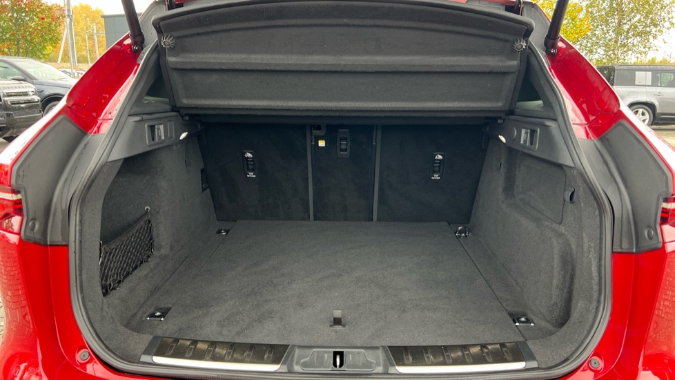 Used Jaguar F-Pace 2023 for sale - 76146054: Photo 10