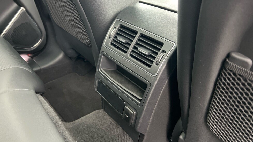 Used Jaguar F-Pace 2023 for sale - 76146054: Photo 18