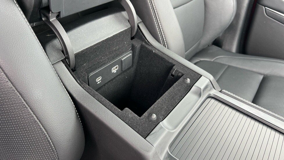 Used Jaguar F-Pace 2023 for sale - 76146054: Photo 45