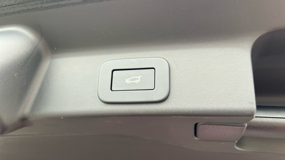 Used Jaguar F-Pace 2023 for sale - 76146054: Photo 52