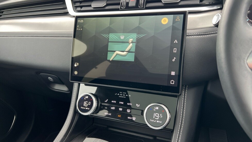 Used Jaguar F-Pace 2023 for sale - 76146054: Photo 61