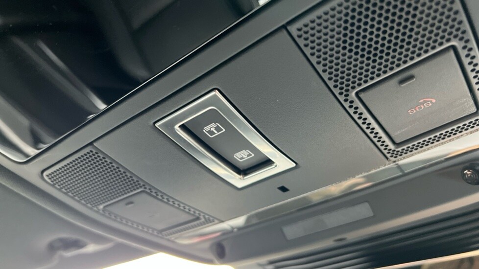 Used Jaguar F-Pace 2023 for sale - 76146054: Photo 67