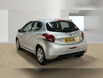 Used Peugeot 208 2018 for sale - 79210080: Photo
