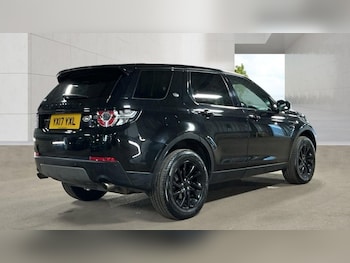 Used Land Rover Discovery Sport 2017 for sale - 79210070: Photo