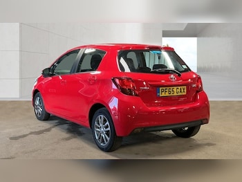 Used Toyota Yaris 2016 for sale - 79059401: Photo