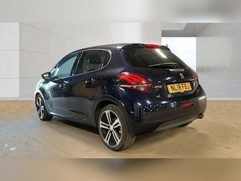 Used Peugeot 208 2018 for sale - 78780900: Photo