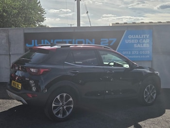 Used Kia Stonic 2018 for sale - 78943744: Photo