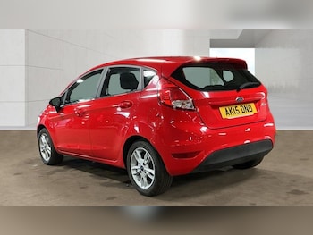 Used Ford Fiesta 2015 for sale - 79072410: Photo