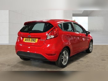 Used Ford Fiesta 2015 for sale - 79072410: Photo