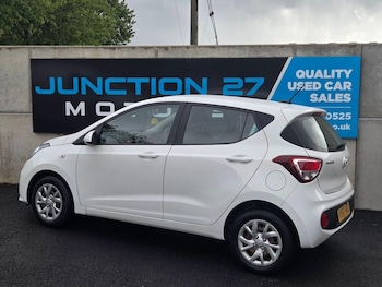Used Hyundai i10 2017 for sale - 78701855: Photo