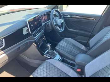 Used Volkswagen T-Roc 2024 for sale - 74607904: Photo
