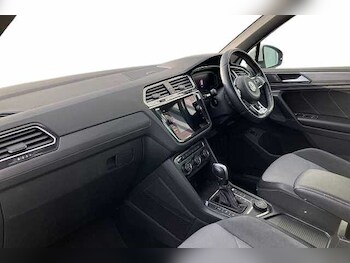 Used Volkswagen Tiguan 2020 for sale - 76758806: Photo