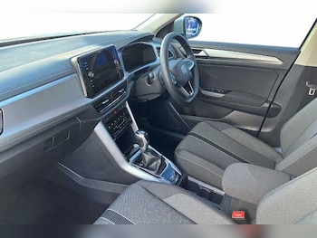 Used Volkswagen T-Roc 2025 for sale - 76449825: Photo