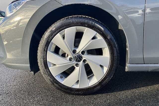 Used Volkswagen Golf 2024 for sale - 76313417: Photo 5