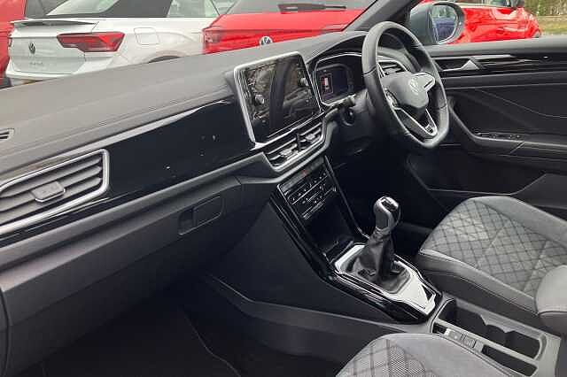 Used Volkswagen T-Roc 2022 for sale - 76273910: Photo 2
