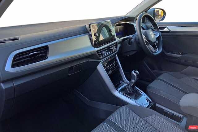 Used Volkswagen T-Roc 2025 for sale - 76280649: Photo 2