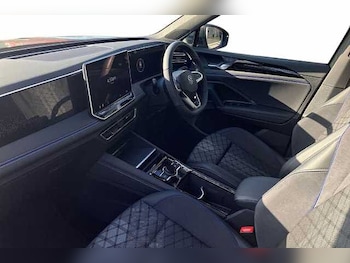 Used Volkswagen Tiguan 2025 for sale - 76010570: Photo