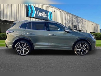 Used Volkswagen Tiguan 2025 for sale - 76010570: Photo