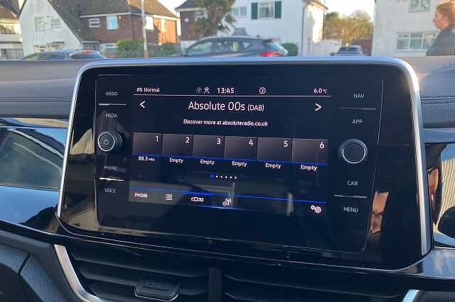 Used Volkswagen T-Roc 2022 for sale - 76449833: Photo 10