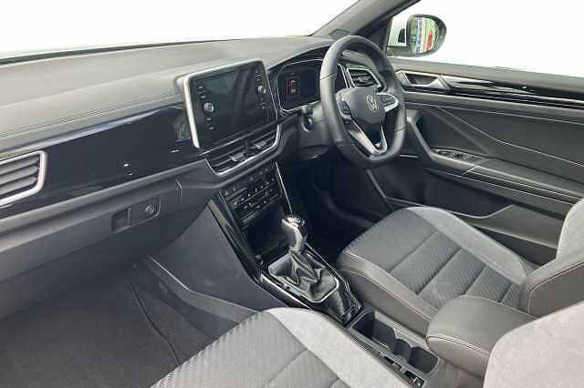 Used Volkswagen T-Roc 2025 for sale - 75937852: Photo 2