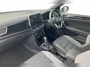Used Volkswagen T-Roc 2025 for sale - 75937852: Photo