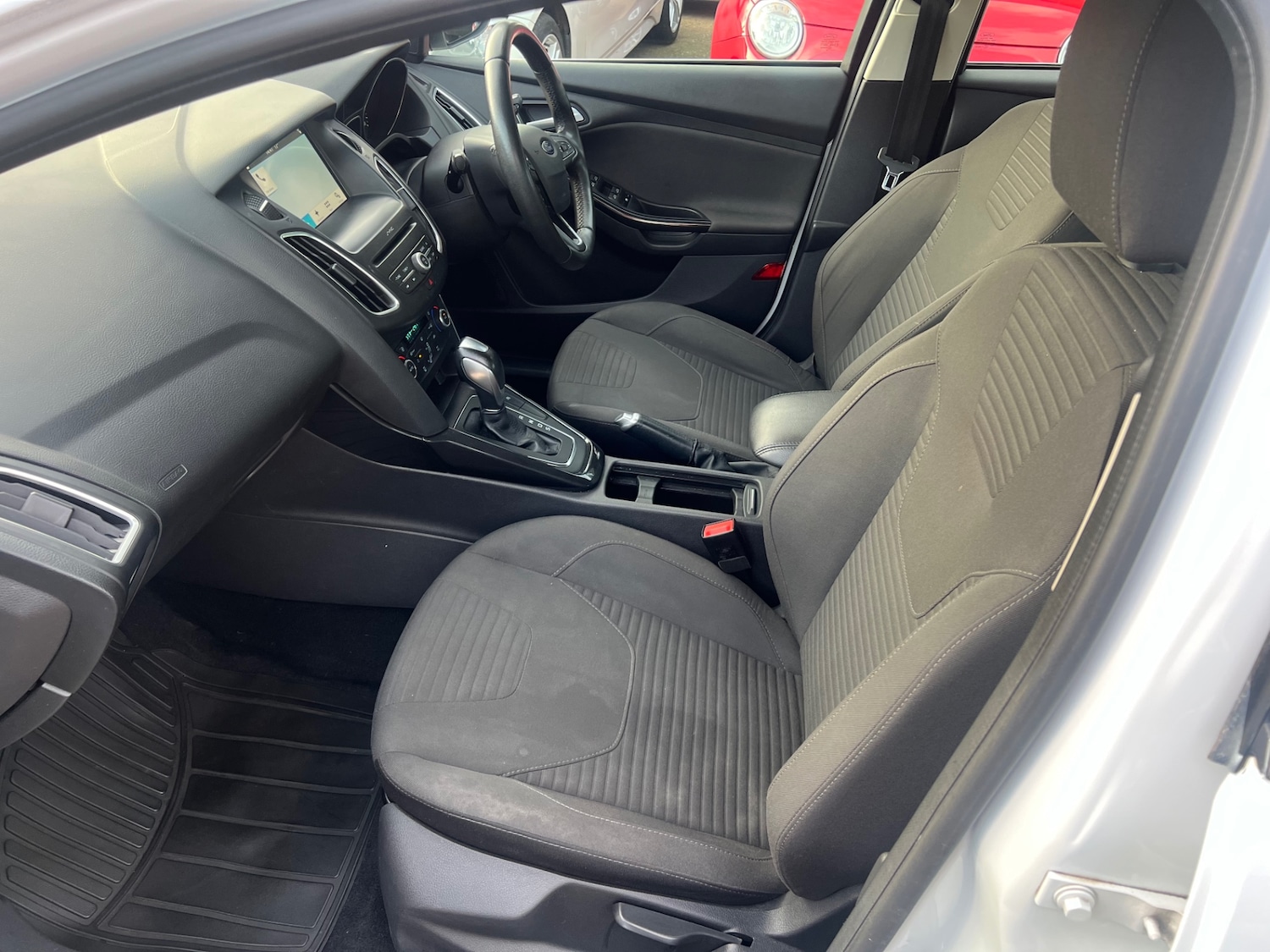 Used Ford Focus 2017 for sale - 76567811: Photo 6