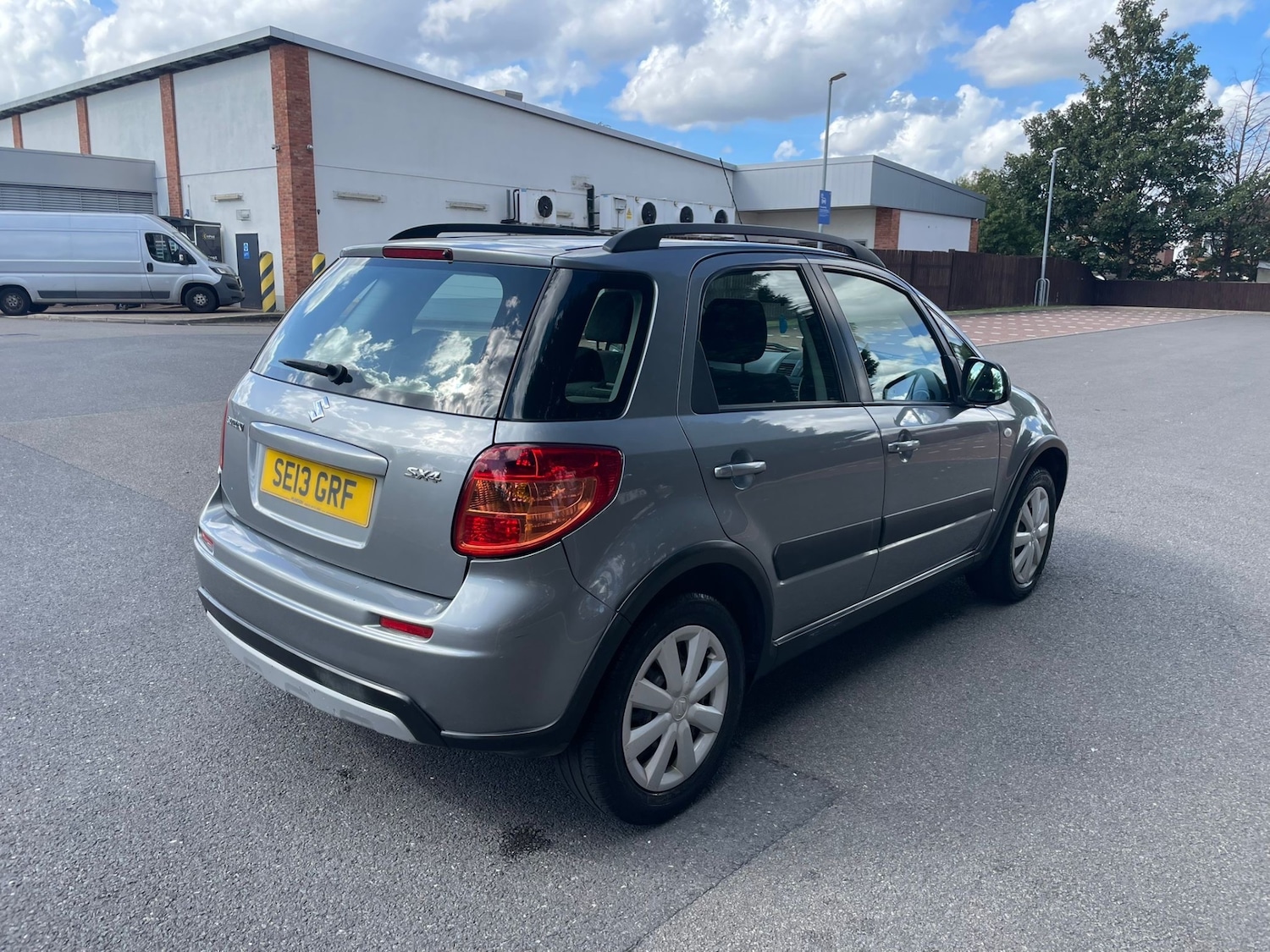 Used Suzuki SX4 2013 for sale - 76302161: Photo 3