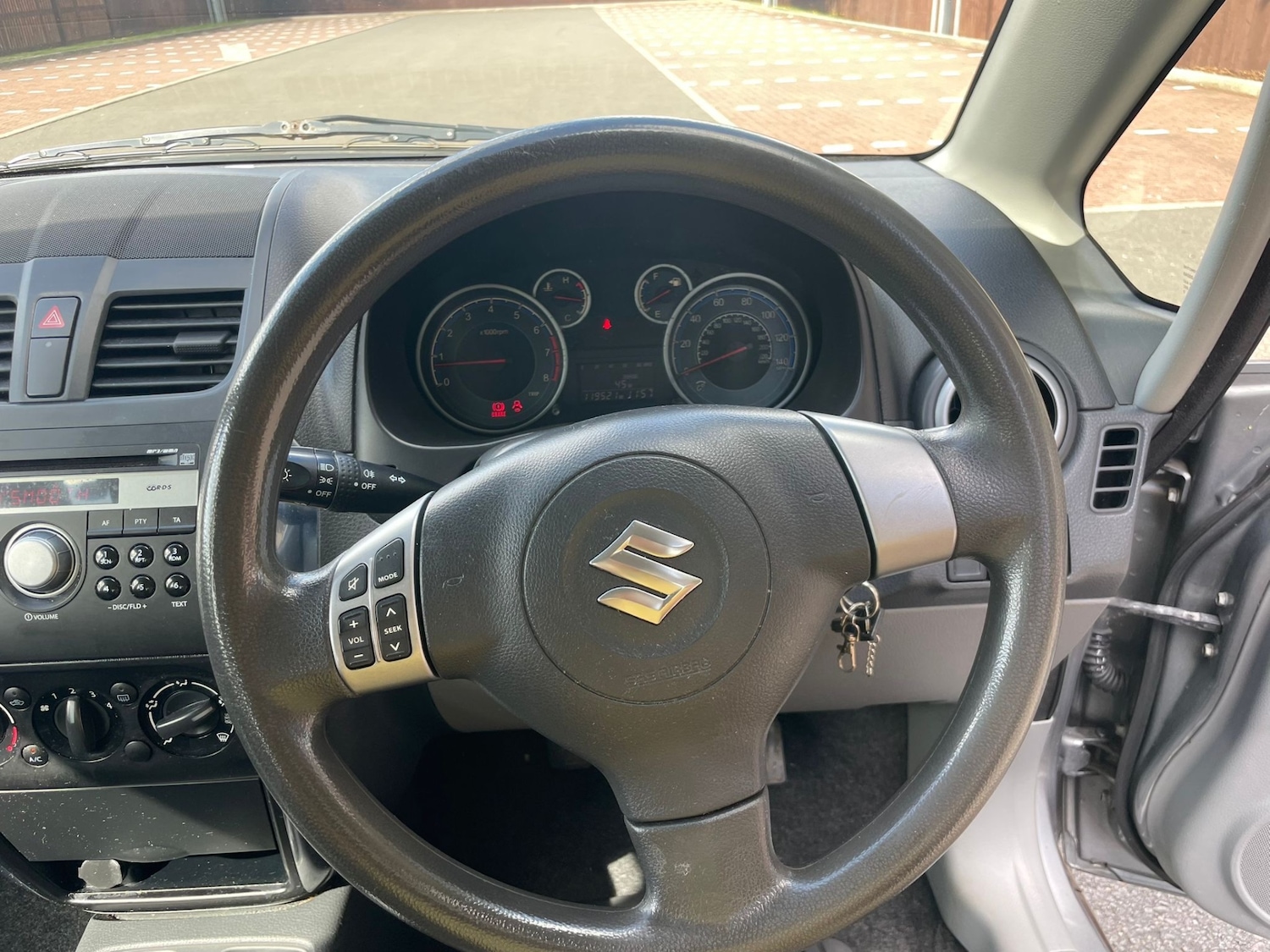 Used Suzuki SX4 2013 for sale - 76302161: Photo 9