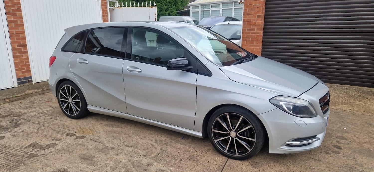 Used Mercedes-Benz B-Class 2015 for sale - 76170540: Photo 1