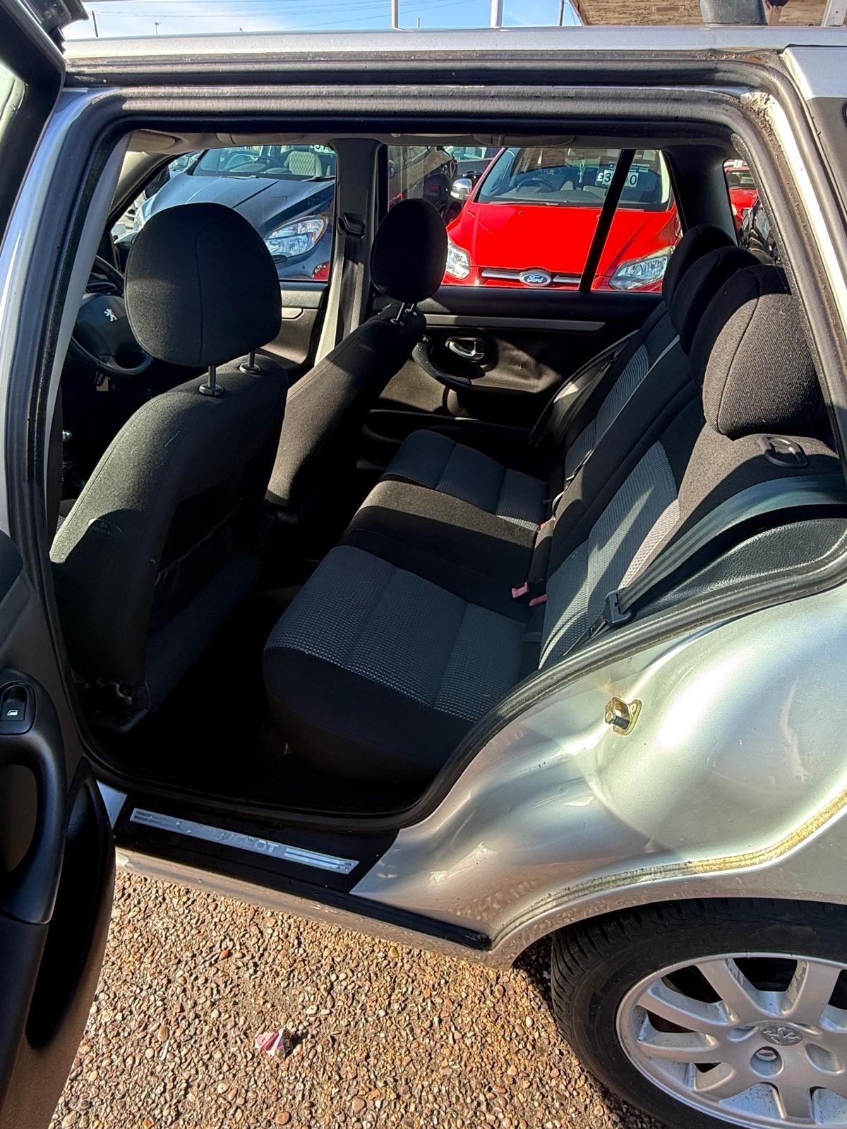 Used Peugeot 406 2004 for sale - 77572971: Photo 6