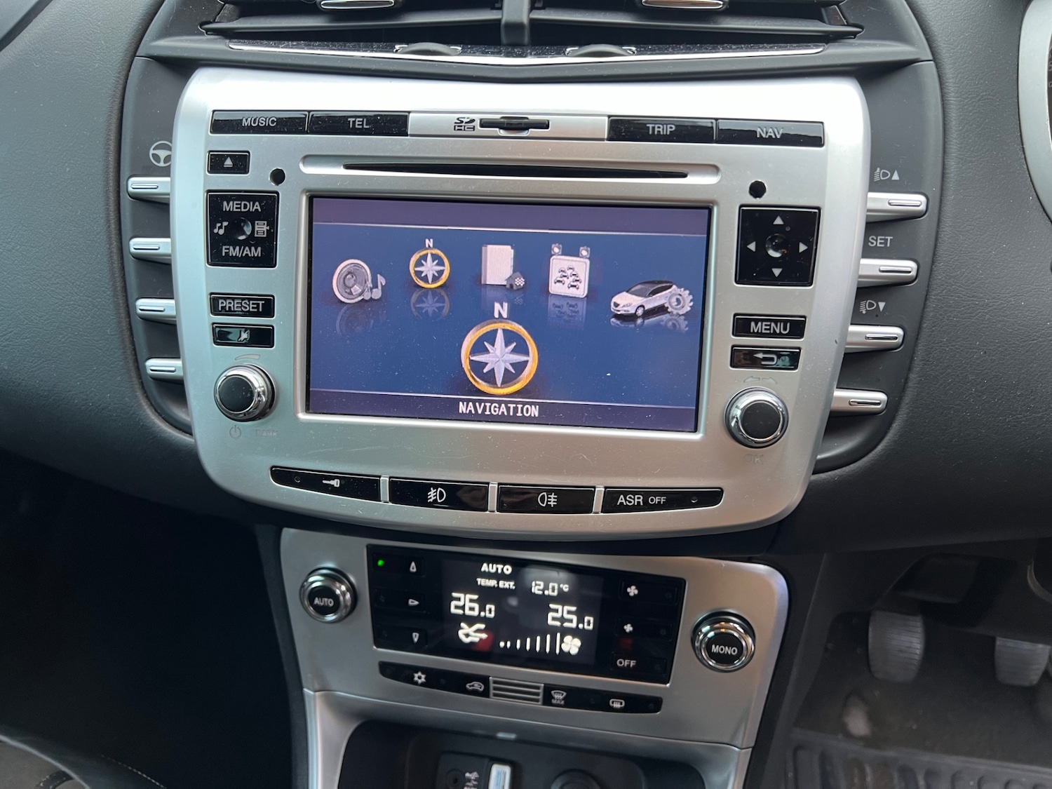 Used Chrysler Delta 2012 for sale - 76362982: Photo 14