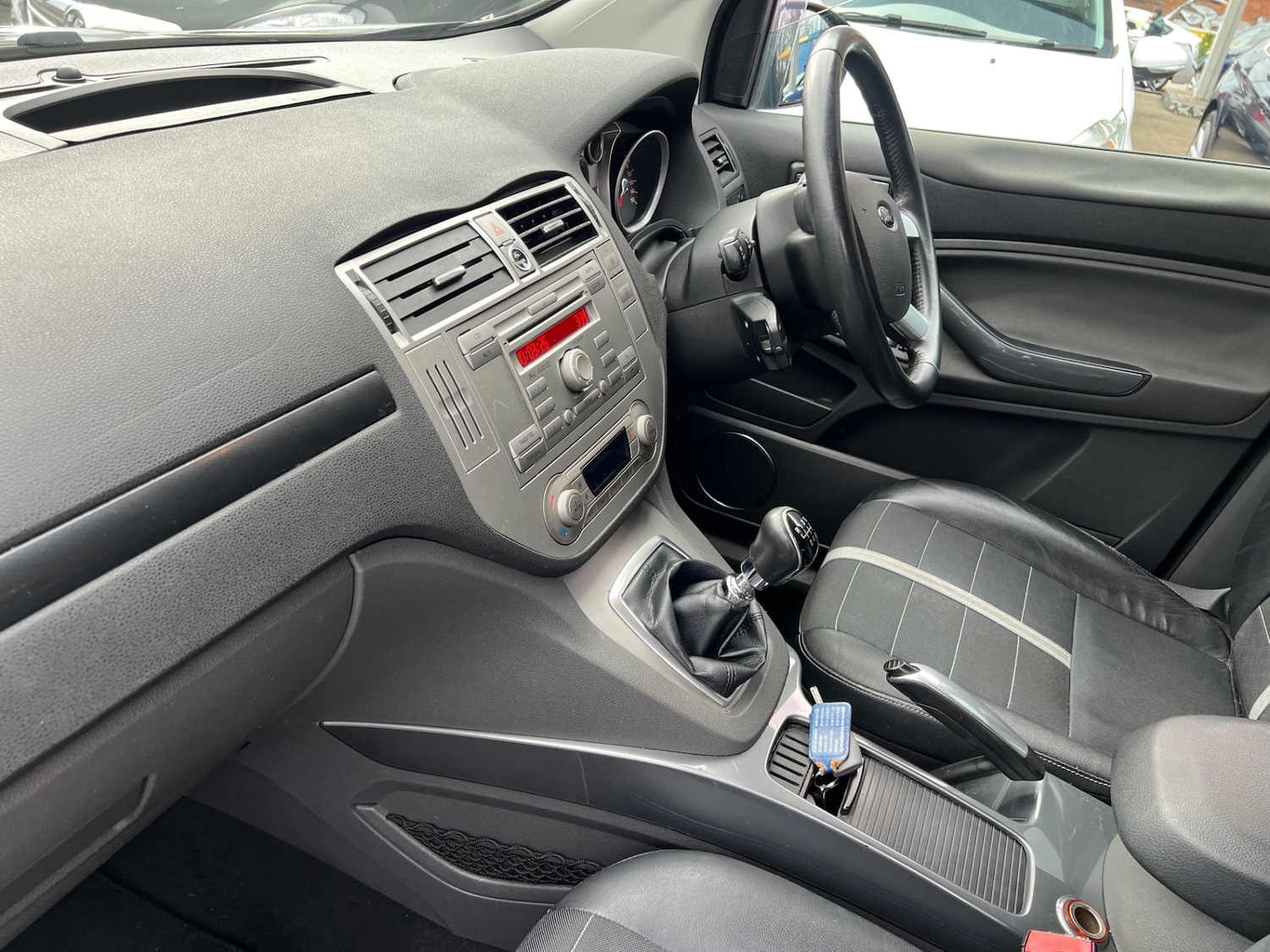 Used Ford Kuga 2011 for sale - 77832805: Photo 6