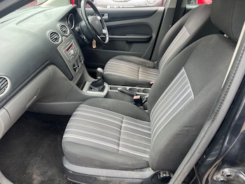 Used Ford Focus 2009 for sale - 79459373: Photo