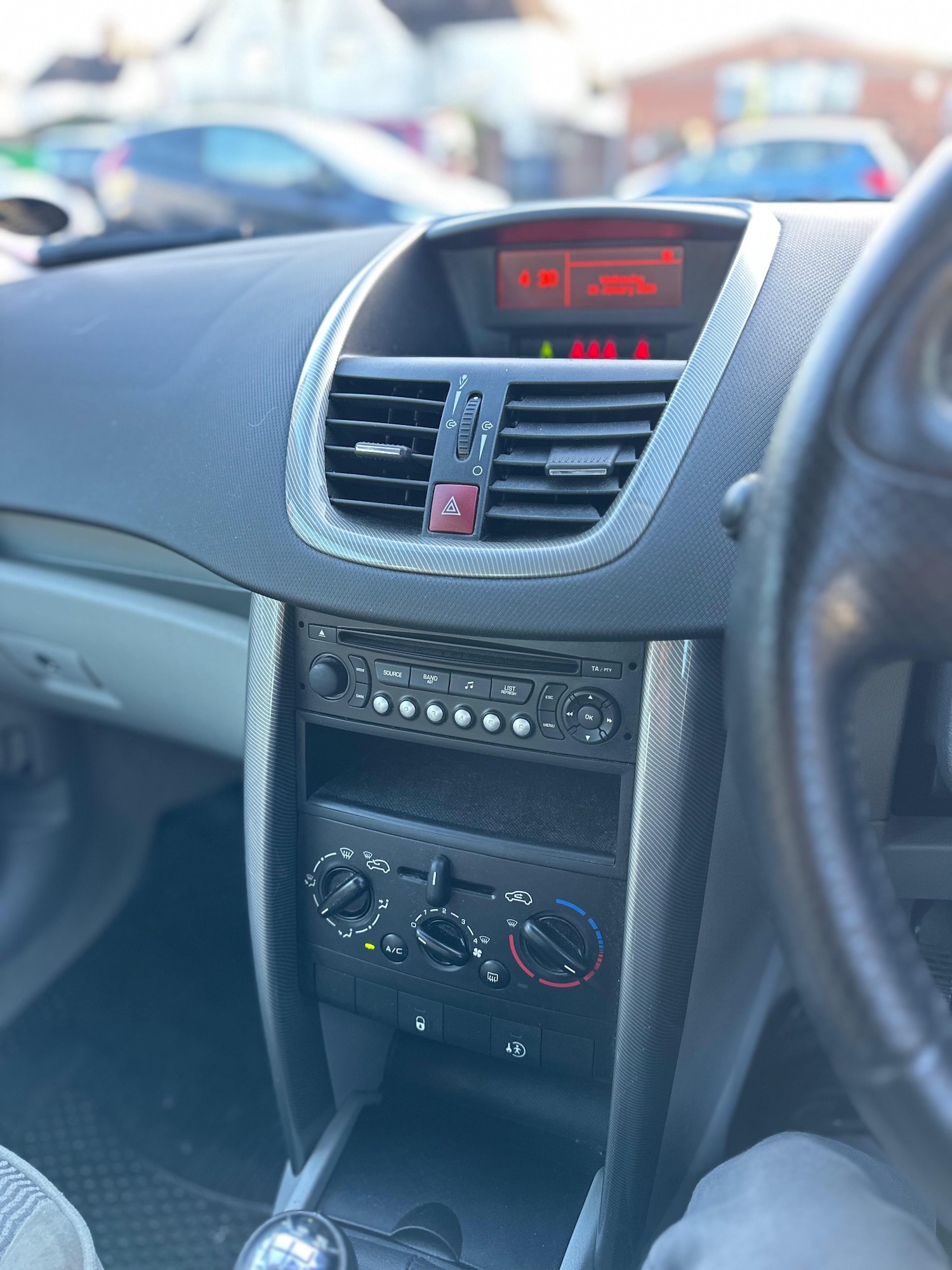 Used Peugeot 207 2006 for sale - 77353828: Photo 6