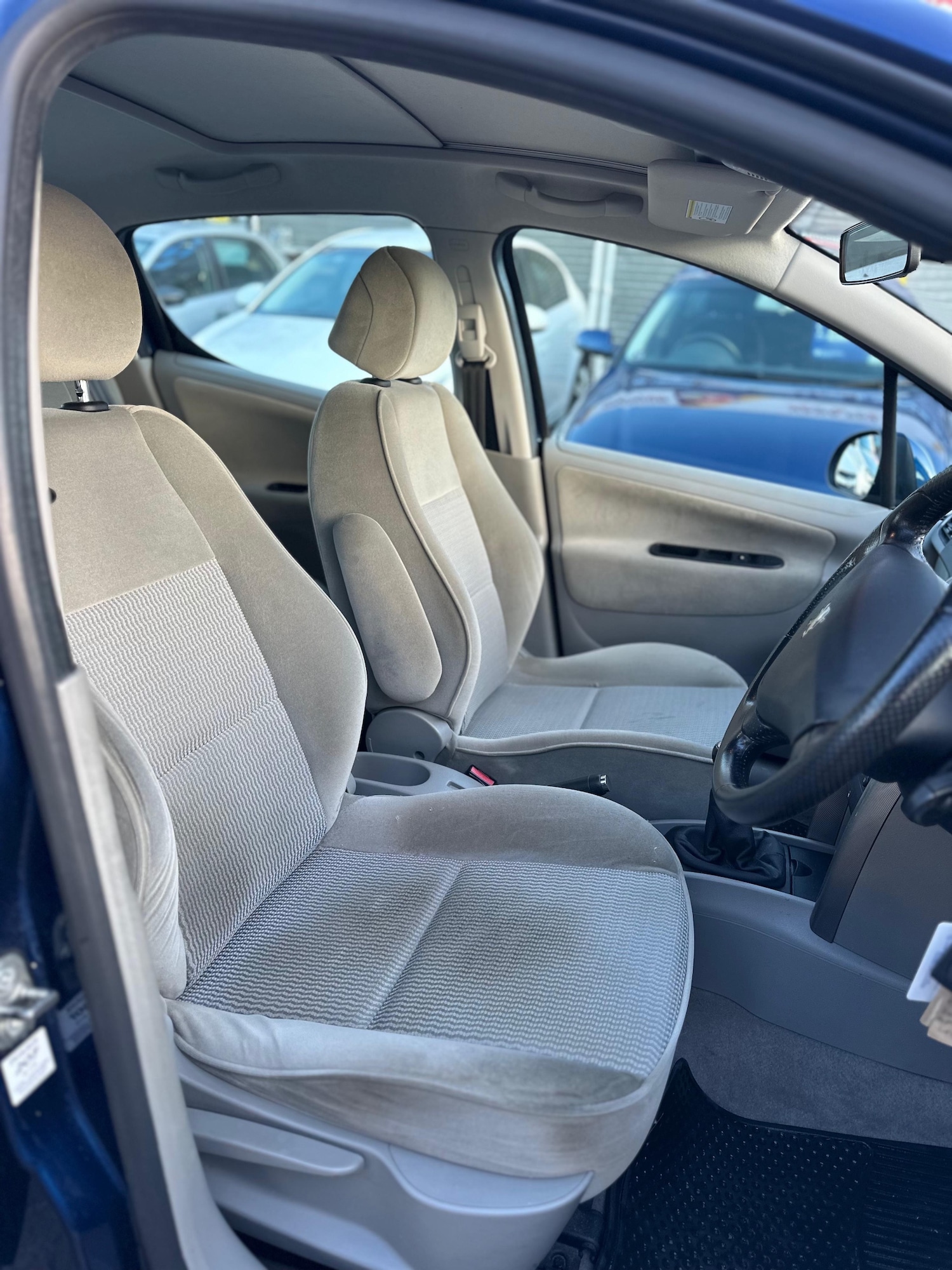 Used Peugeot 207 2006 for sale - 77353828: Photo 8