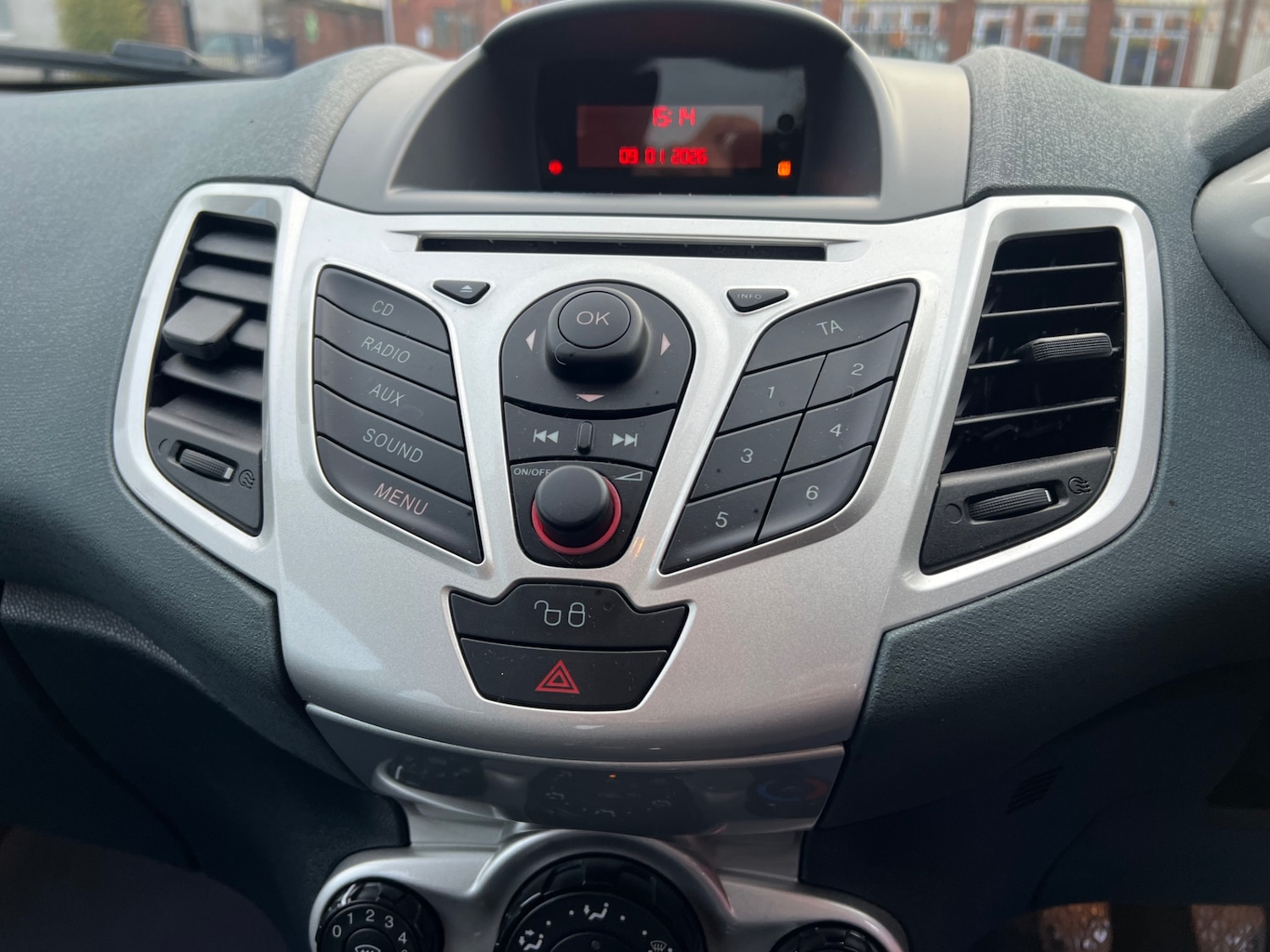 Used Ford Fiesta 2011 for sale - 77159634: Photo 10