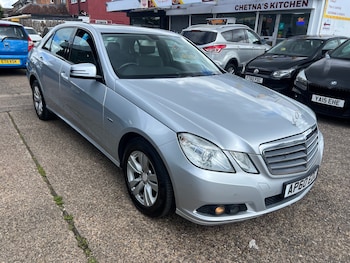 Used Mercedes-Benz E Class 2011 for sale - 78615829: Photo