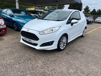 Used Ford Fiesta 2017 for sale - 78540747: Photo