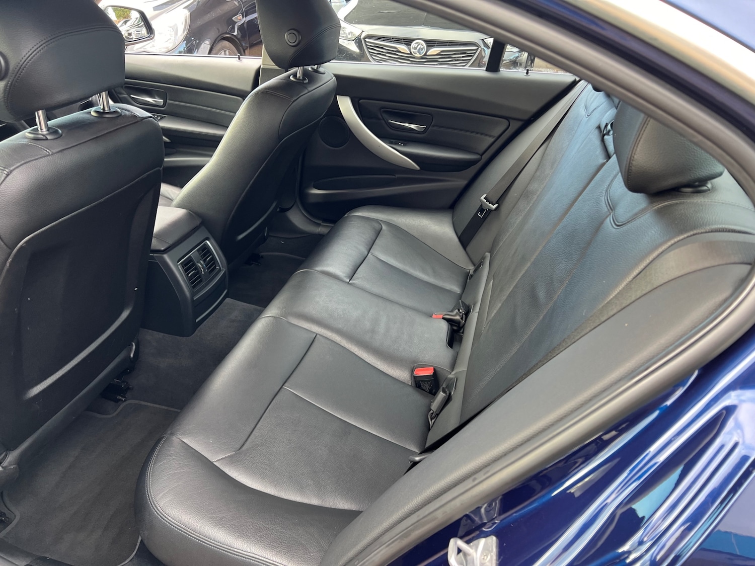 Used BMW 3 Series 2018 for sale - 76706652: Photo 6