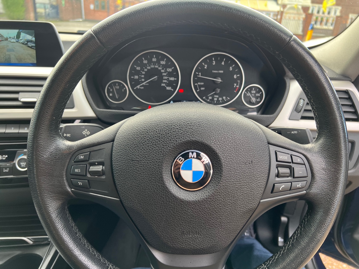 Used BMW 3 Series 2018 for sale - 76706652: Photo 9