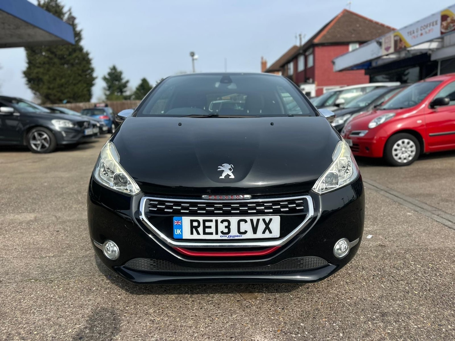 Used Peugeot 208 2013 for sale - 77975927: Photo 5