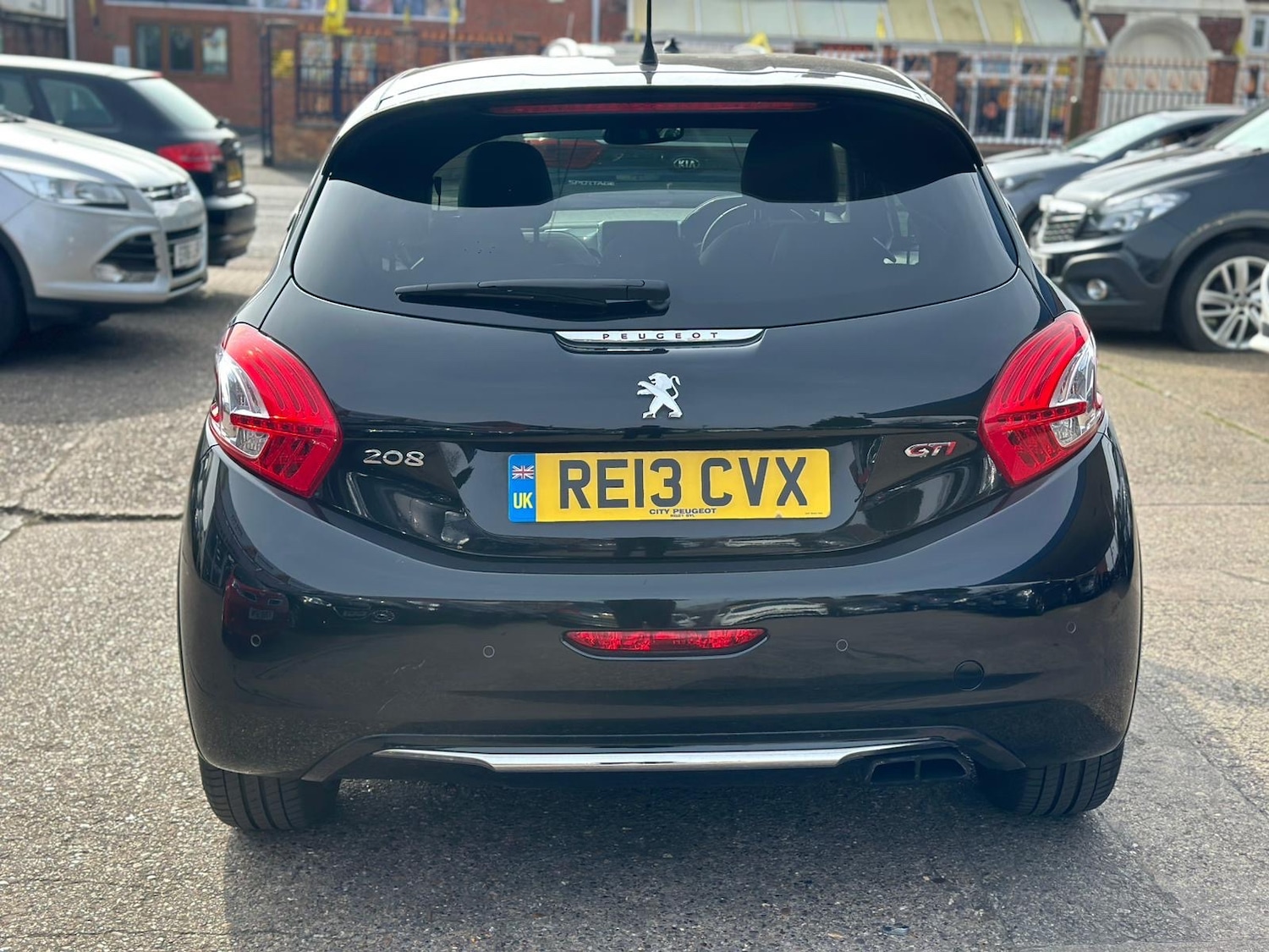 Used Peugeot 208 2013 for sale - 77975927: Photo 6